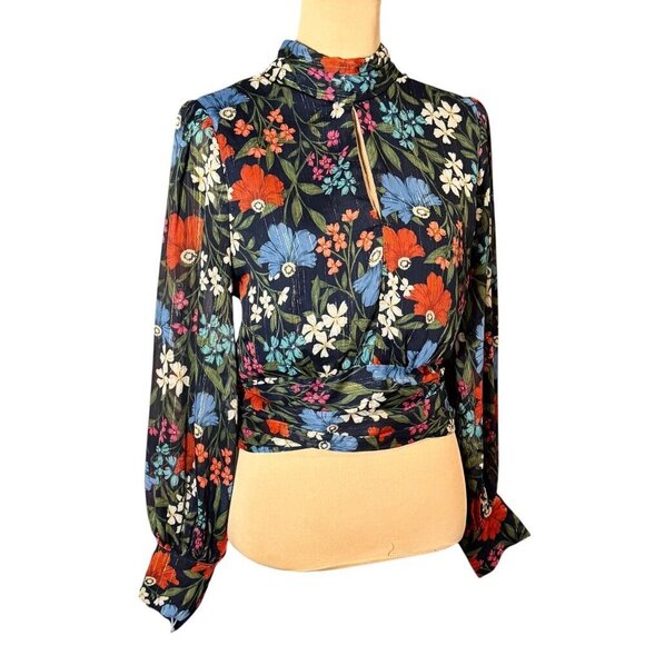 ASTR the Label Dark Floral Cropped Blouse Top Sz.M Multi Open Back Romantic - Picture 5 of 16